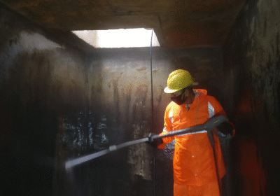 Reserve-Tank-Cleaning